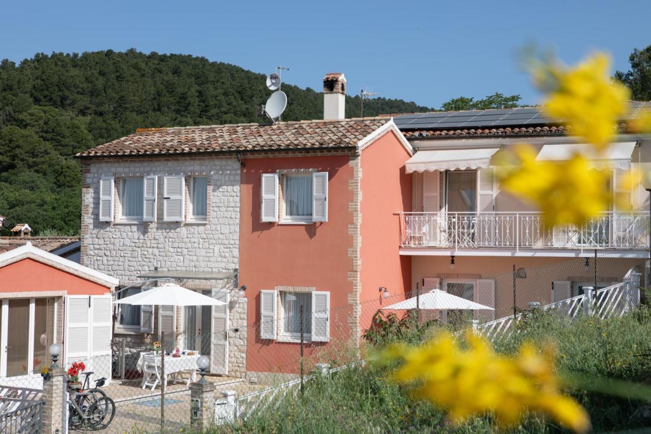 Fonte D'Olio Conero Relais Bed & Breakfast ซีโรโล ภายนอก รูปภาพ